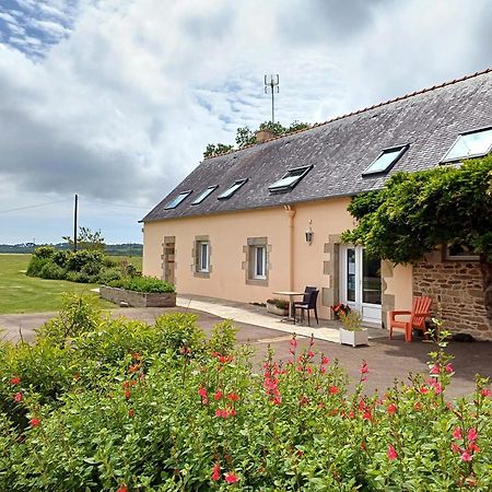 Au Calme A 10Mn Des Baies De Douarnenez Et Audierne Avec Cuisine A Disposition Mahalon Kültér fotó