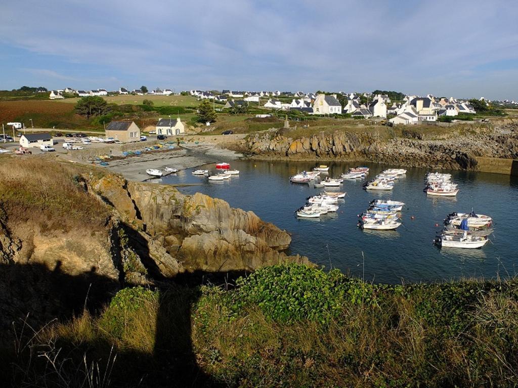 Au Calme A 10Mn Des Baies De Douarnenez Et Audierne Avec Cuisine A Disposition Mahalon Kültér fotó