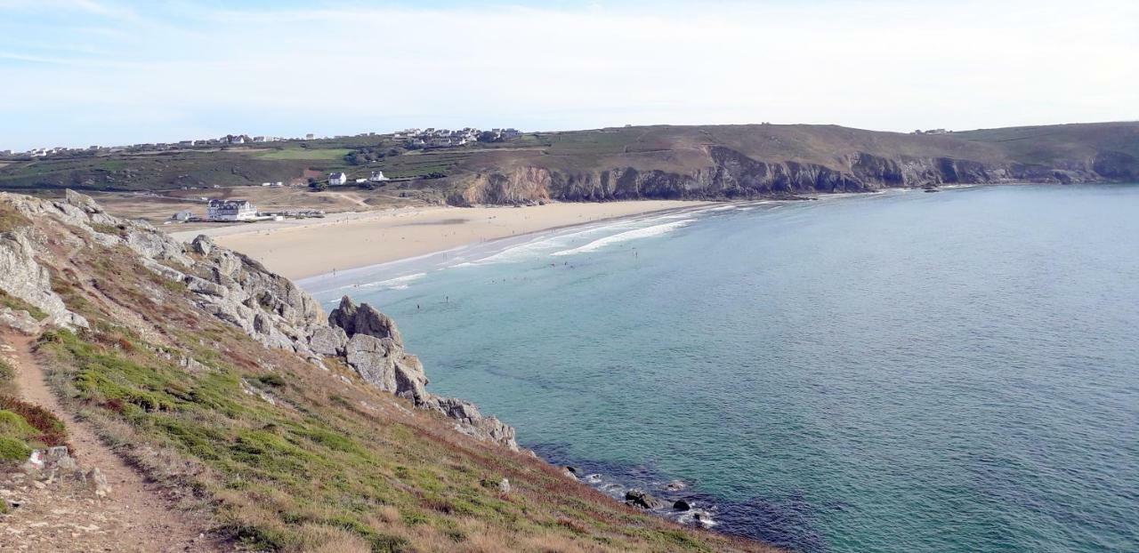 Au Calme A 10Mn Des Baies De Douarnenez Et Audierne Avec Cuisine A Disposition Mahalon Kültér fotó
